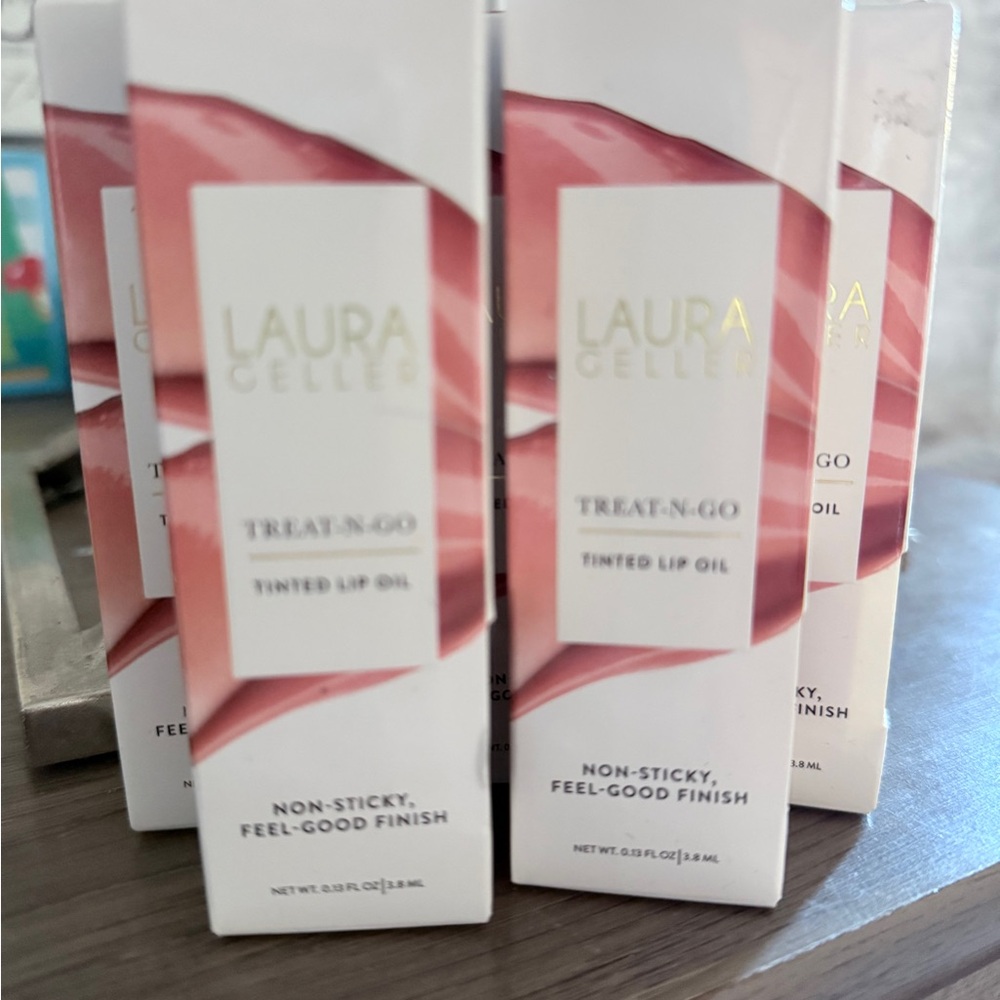 Laura Geller Tinted Lip Oil in Finish Line NIB